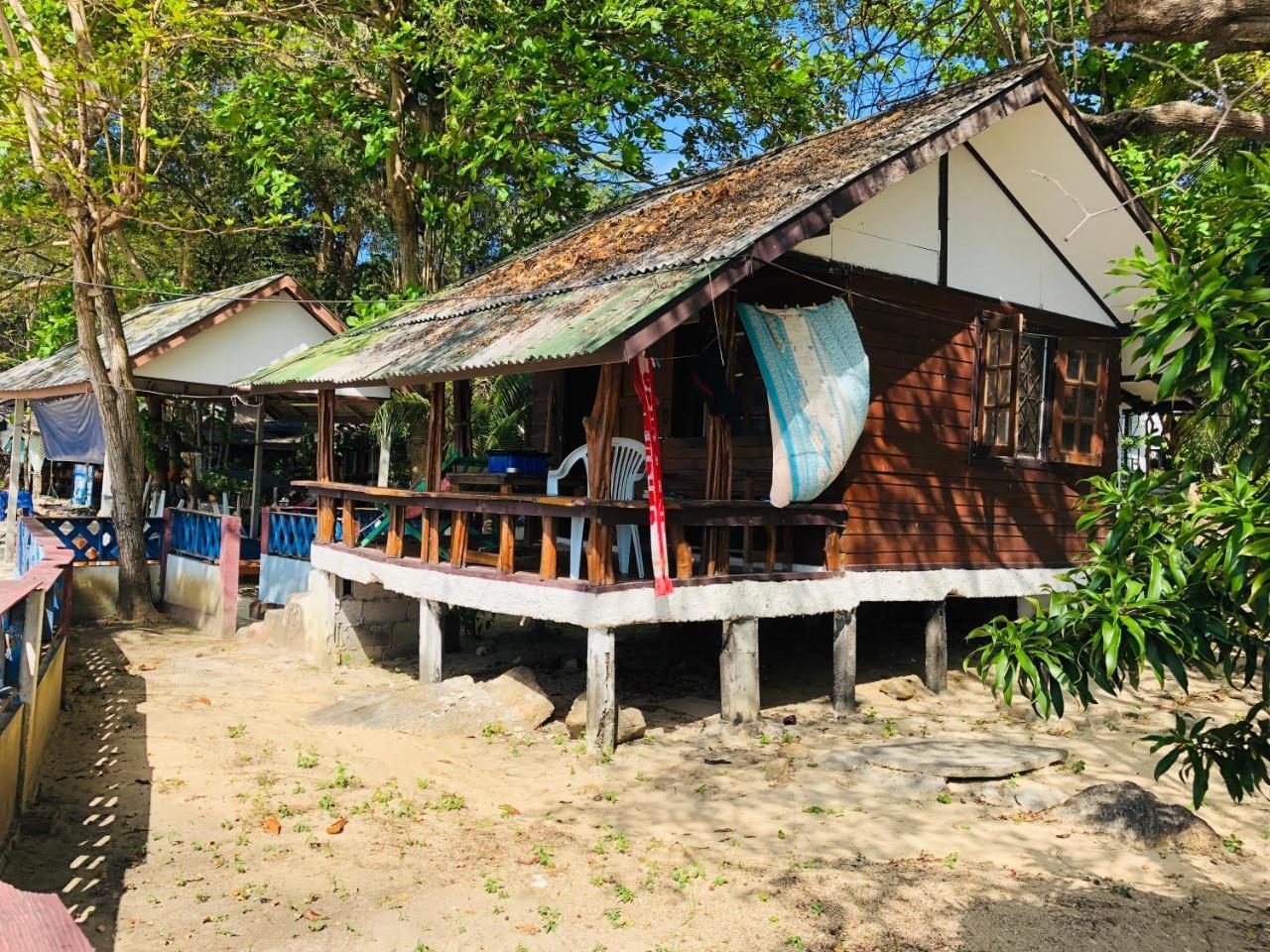 Pudsa Bungalow Hotel Koh Samet Exterior foto